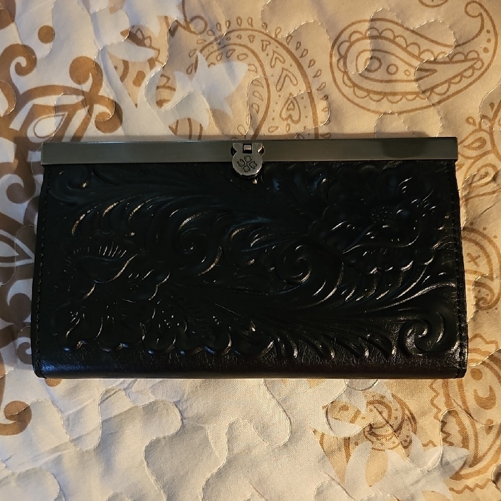 NWOT Patricia Nash Women's Black Cauchy Wallet